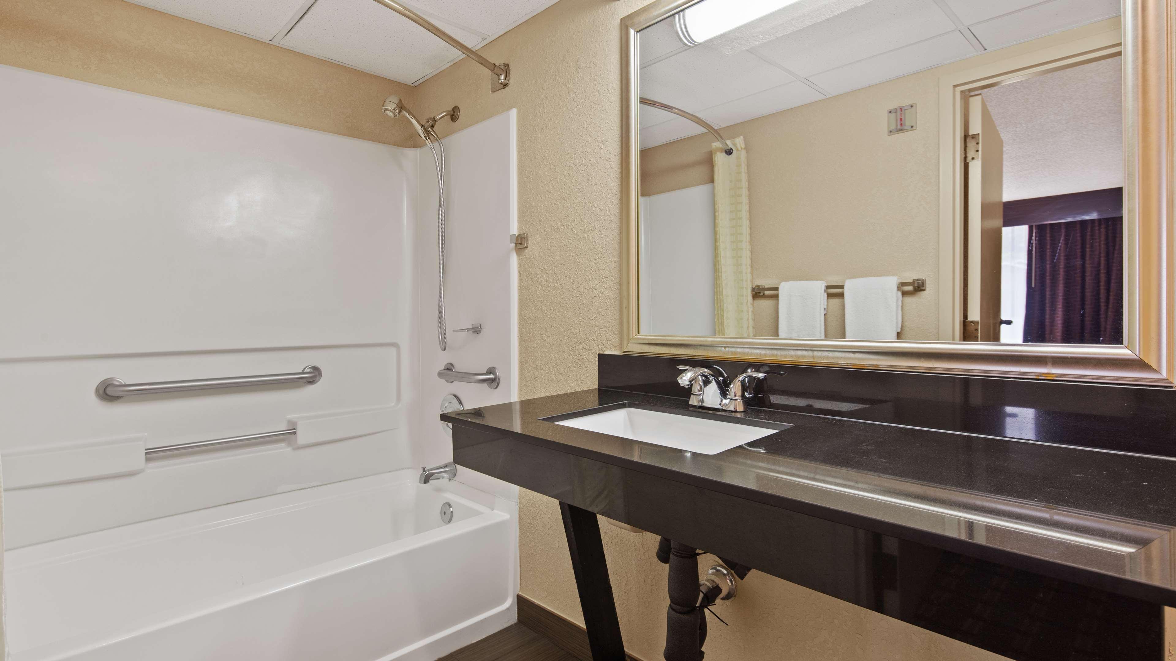 Best Western Executive Inn Кейро Экстерьер фото